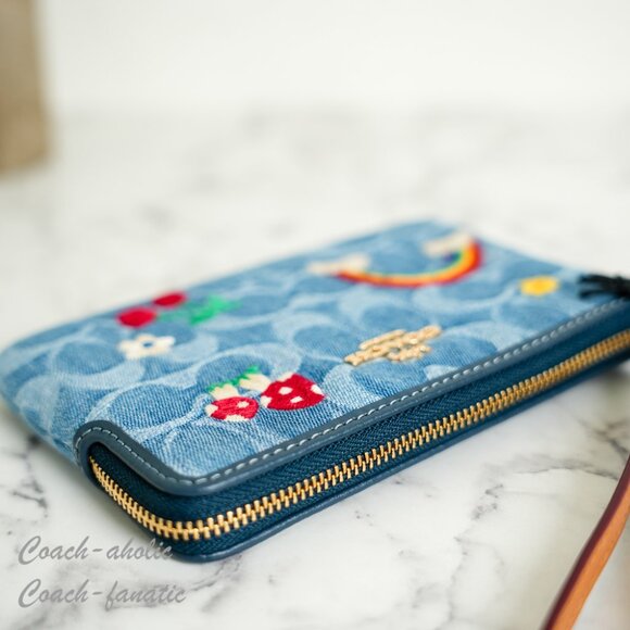 Coach CDF35 Corner Zip Wristlet In Signature Denim NWT